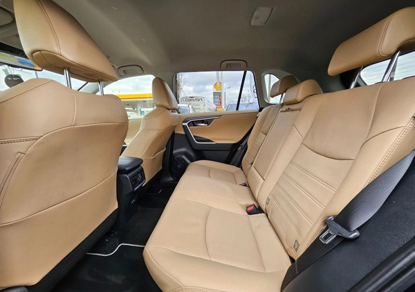 Toyota RAV4 cena 210000 przebieg: 16888, rok produkcji 2022 z Cedynia małe 326